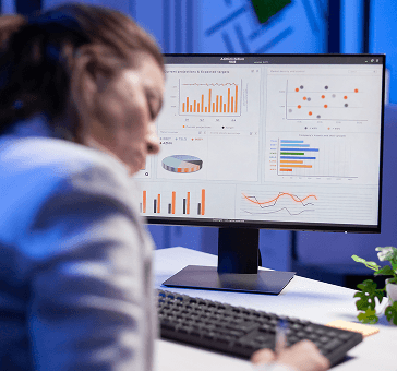 Professional working on Oracle Digital Assistant
